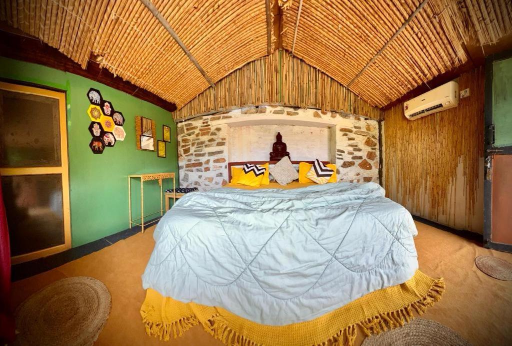 นมัสเต อินเดีย ปุษกร Hostel พุชการ์ ภายนอก รูปภาพ