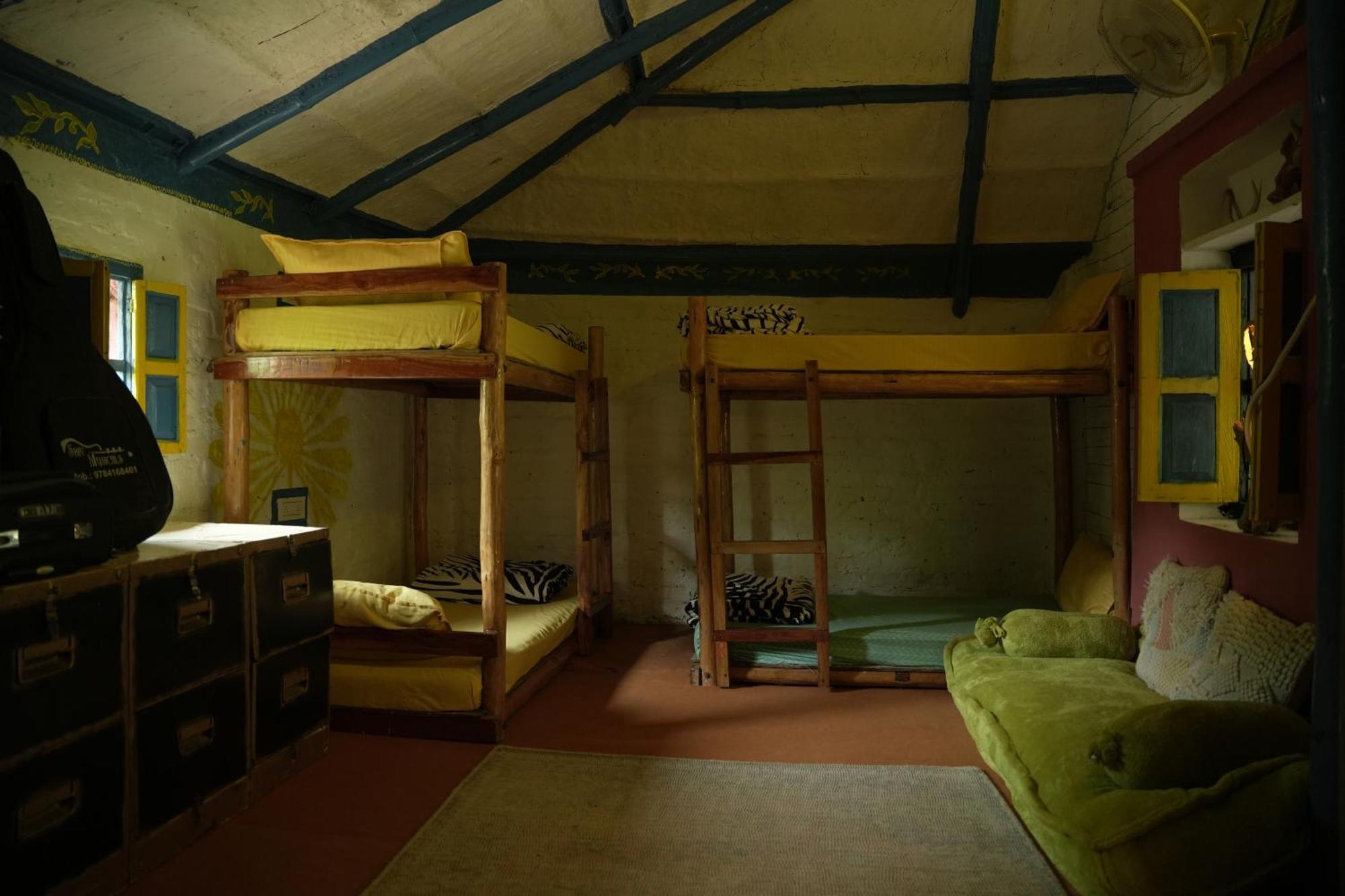 นมัสเต อินเดีย ปุษกร Hostel พุชการ์ ภายนอก รูปภาพ